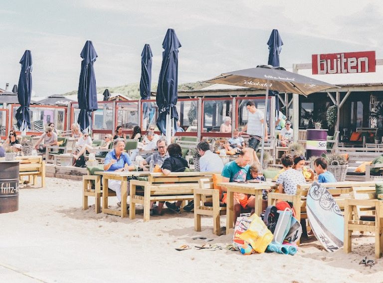 Strandpaviljoen Buiten — restaurant in Scheveningen