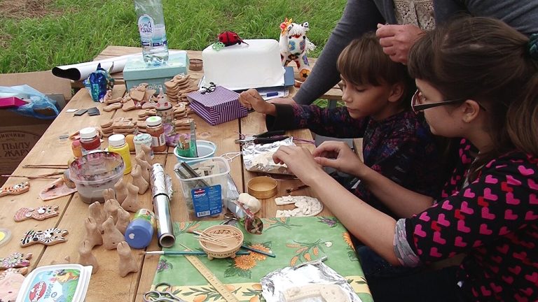 De Grote Dino Show – Het Gevonden Ei — familie-kids in Scheveningen