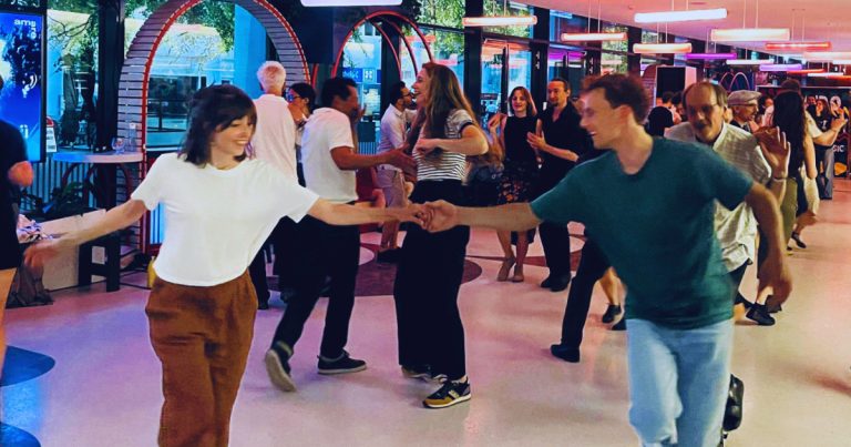 Hague Hoppers Social Swing Dance — Muziek in Scheveningen