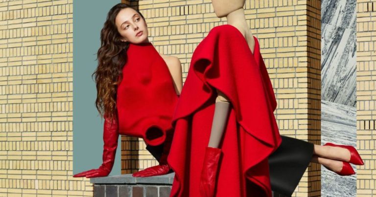 Reflections on Fashion: 75 Years of Fashion Collection — museum-expo in Scheveningen