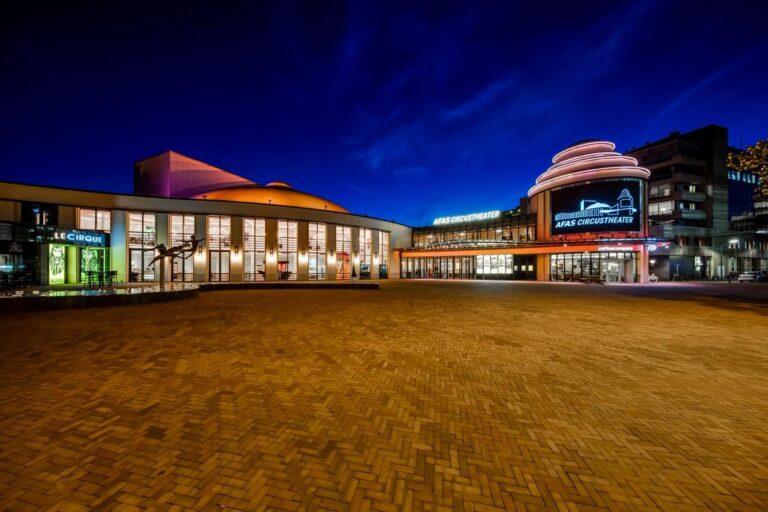 Alles is Comedy — Theater in Scheveningen