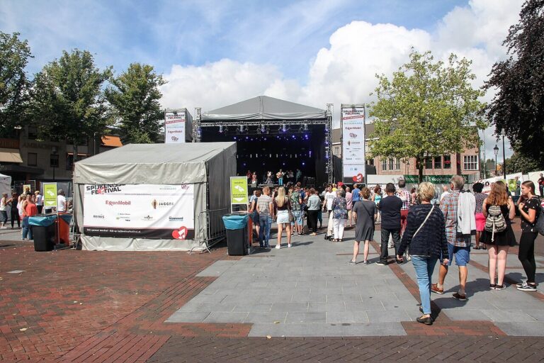 Het grootste zomerfeest van Nederland ’26 – Guus Meeuwis, Bløf en Hannah Mae