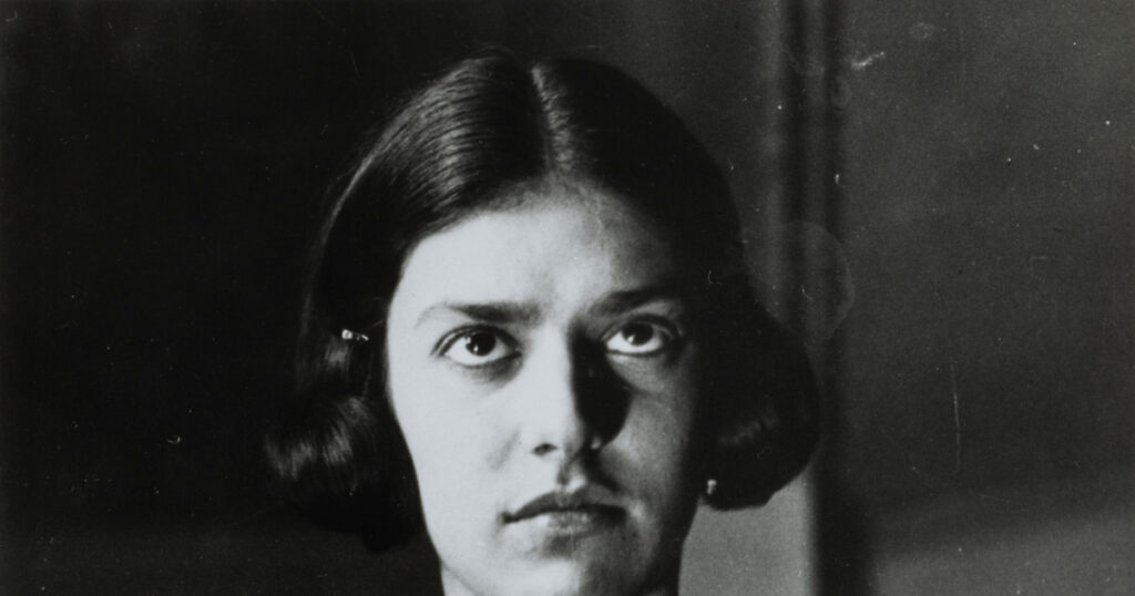 Eva Besnyö – The Liberated Camera in Scheveningen